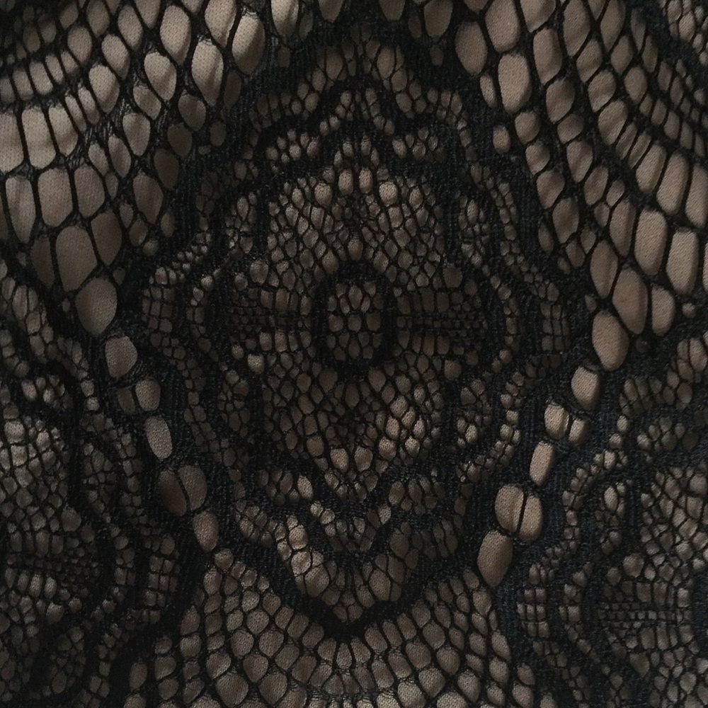 DREAM STATE Dress- NWT- Black LACE w lining- XS - Picture 4 of 5